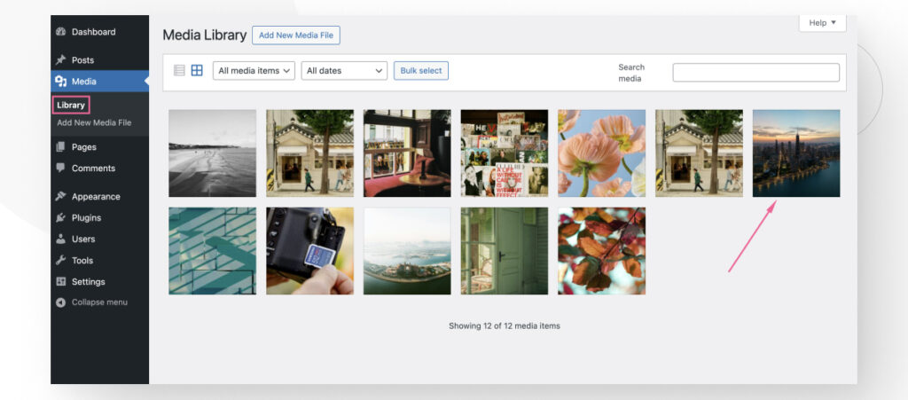 La Biblioteca de Medios de WordPress, mostrando múltiples imágenes subidas
